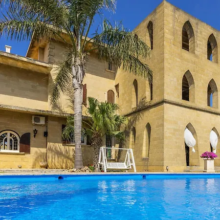 Full'house Villa Racale