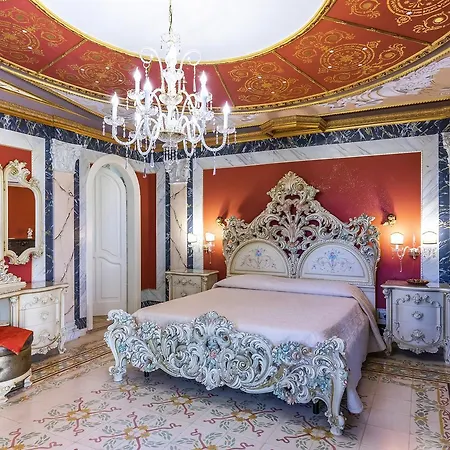 Full'house Villa