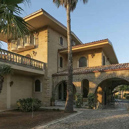 Full'house Villa Racale